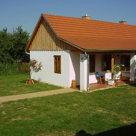 Martonvendeghaz 1 Gelse